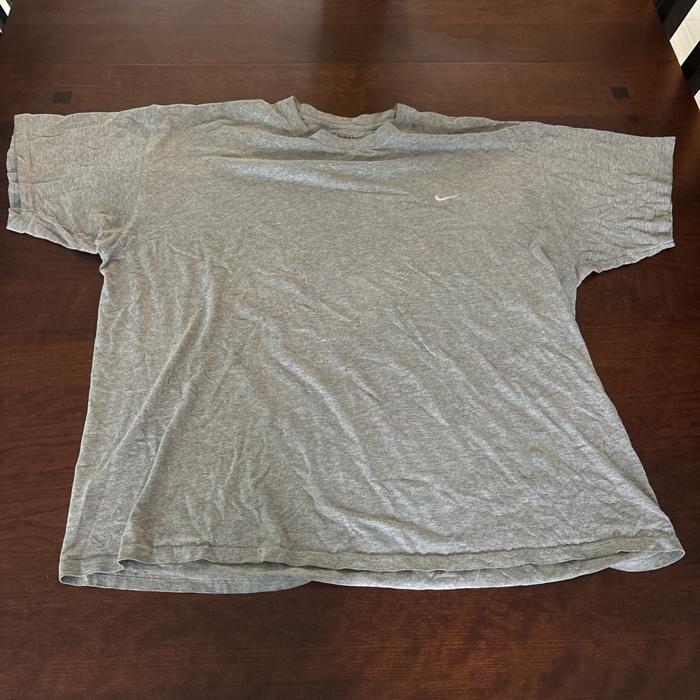 Vintage y2k men’s nike shirt